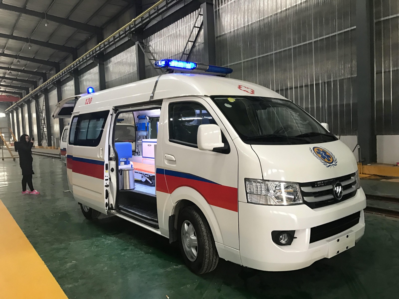 金山区救护车转院